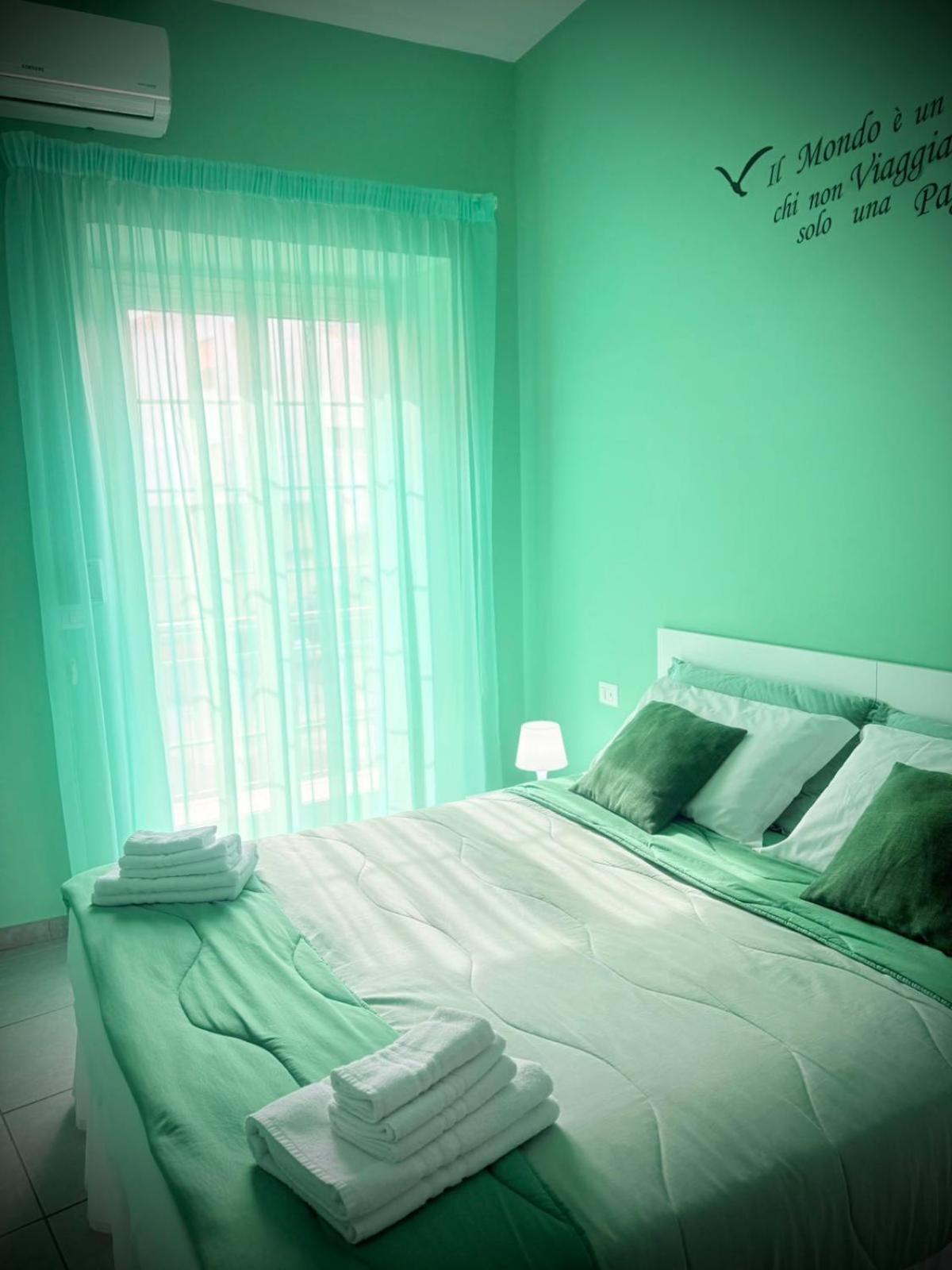 נאפולי Rianna House B&B מראה חיצוני תמונה